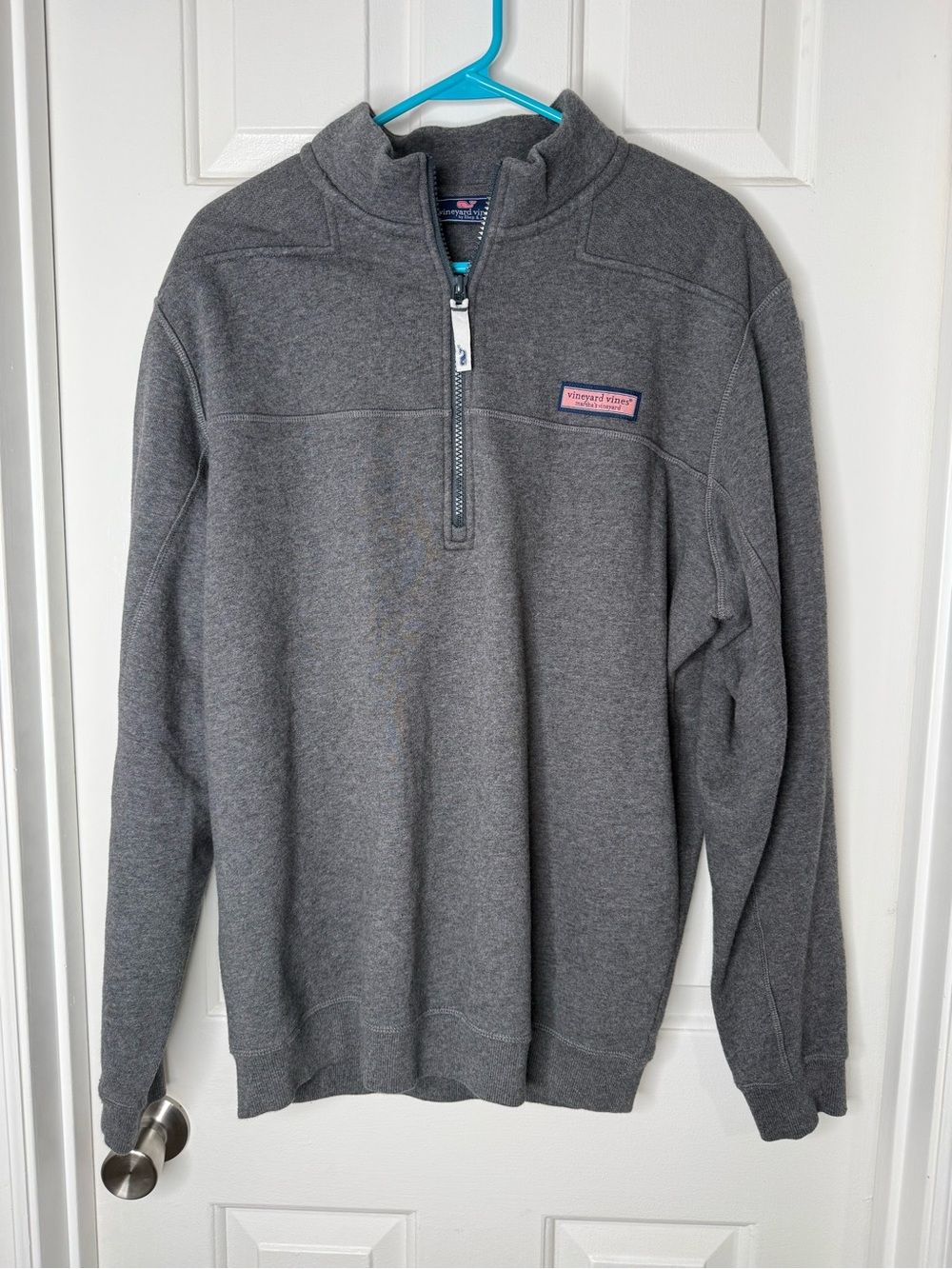Vineyard Vines Men’s Gray Quarter-Zip Fleece Pullover